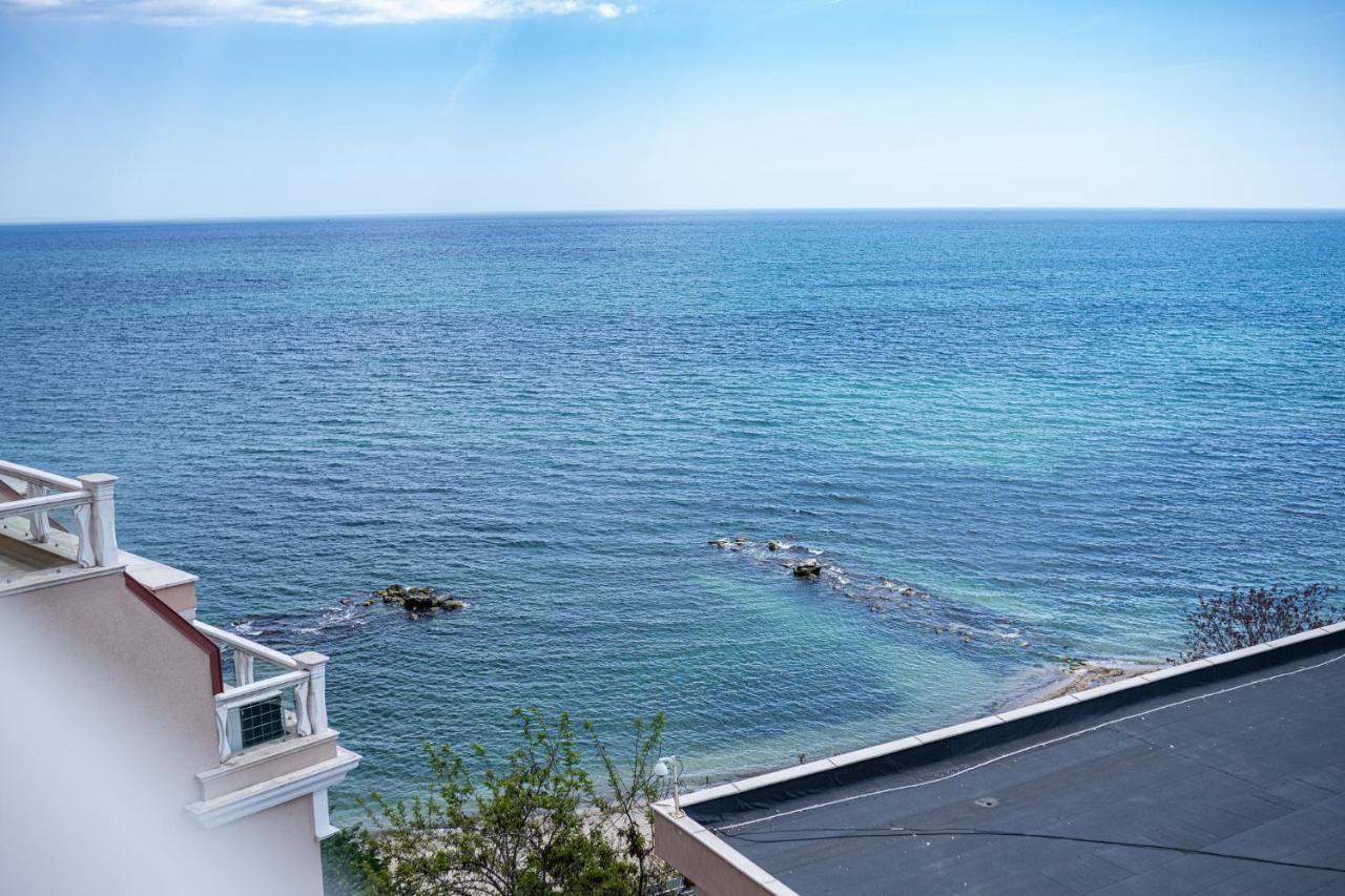 La Mer Luxury Apartments Golden Sands Exterior photo
