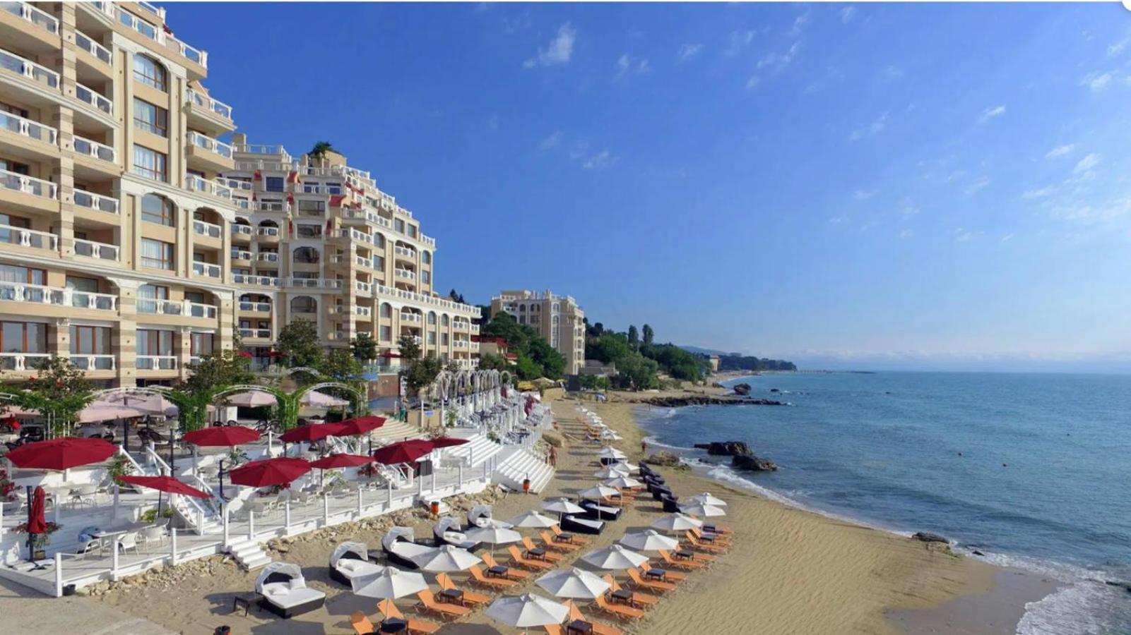 La Mer Luxury Apartments Golden Sands Exterior photo