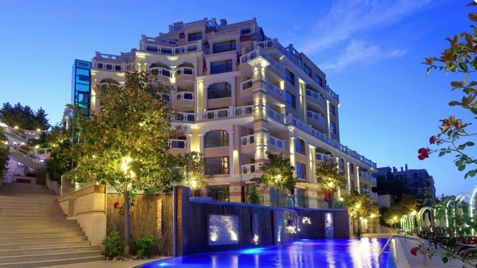La Mer Luxury Apartments Golden Sands Exterior photo
